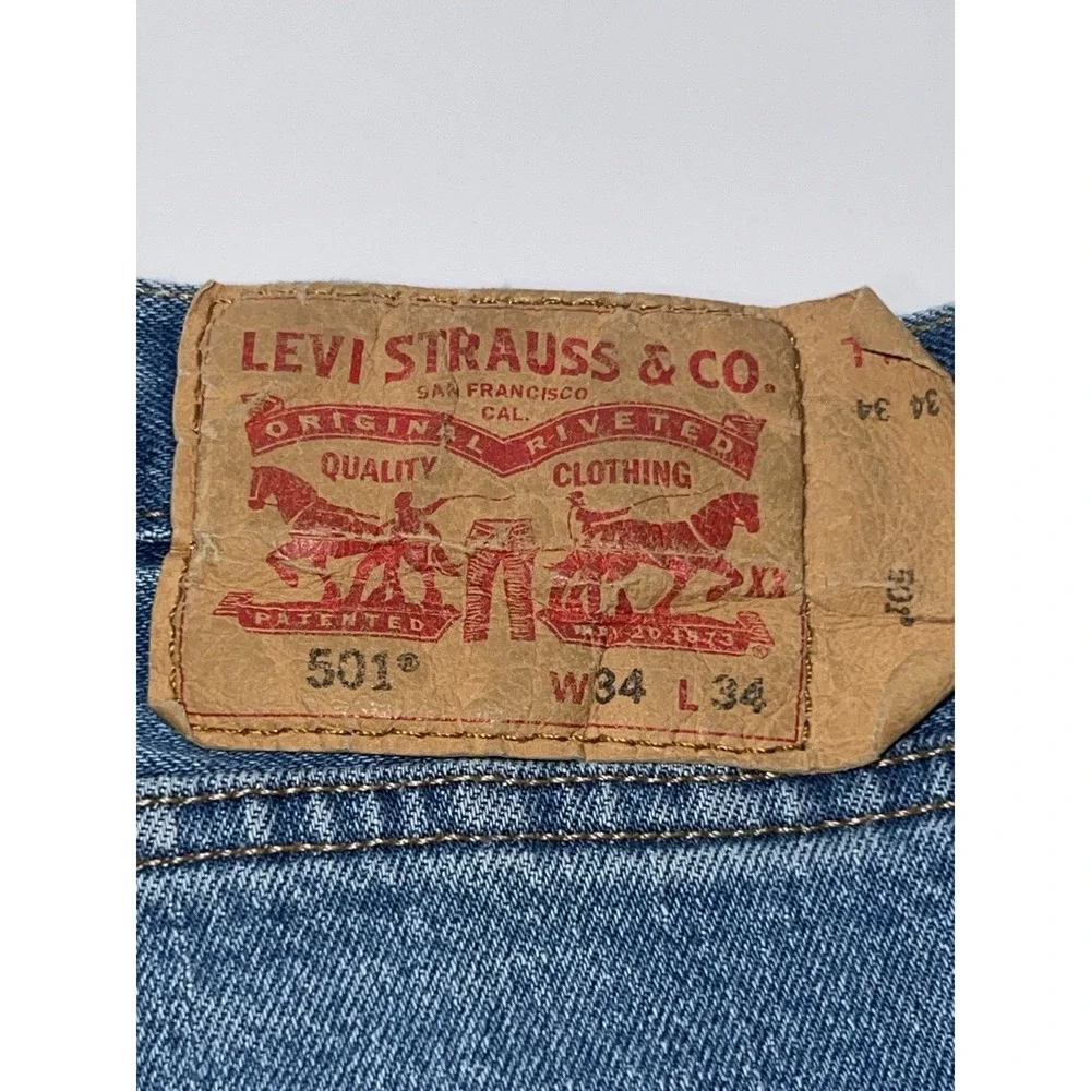 Levis 501 Original Fit Mens Blue Denim Jeans 34x34 Button Fly Straight Leg 06/04